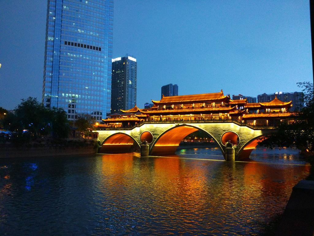 Chengdu Rising Butterfly Hotel Экстерьер фото