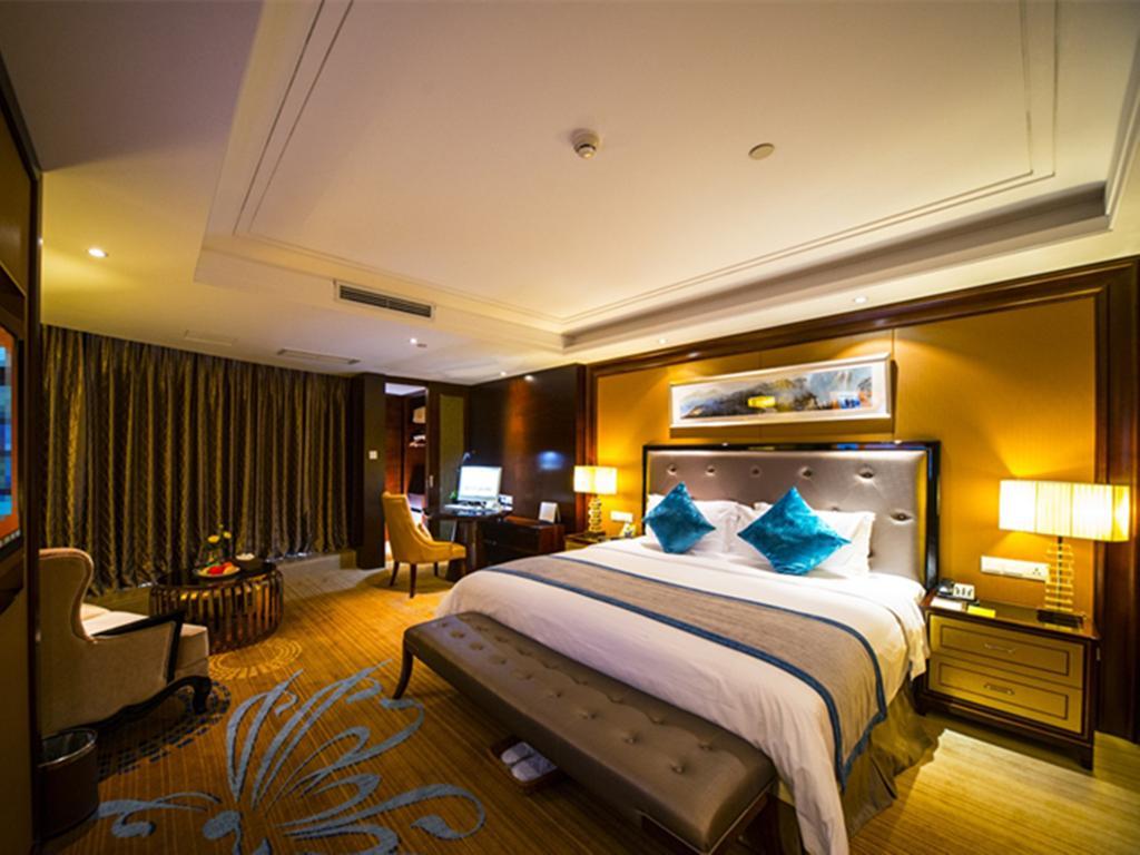 Chengdu Rising Butterfly Hotel Экстерьер фото